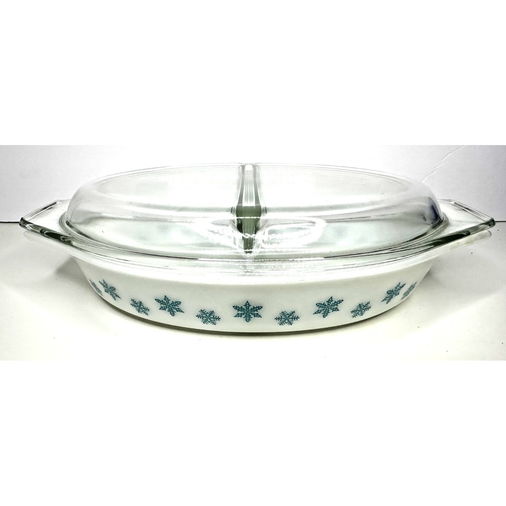 Pyrex Turquoise Snowflakes Casserole Dish Lid 1.5 Qt Glass Divided Oval VTG